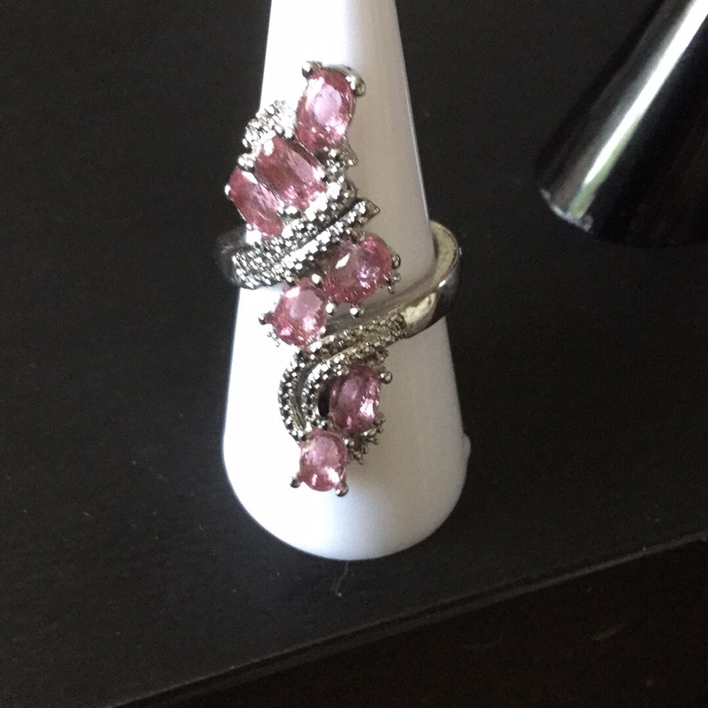 Sterling silver gemstone in pink and White